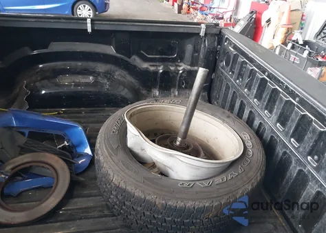 2021 Ram 1500 Big Horn 4X4 6'4 Box из США, поврежденный, VIN 1C6SRFMT8MN634176